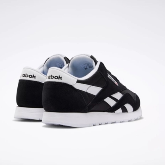 ⭕️SOLD⭕️New !! Reebox Classic Nylon shoes - Picture 4 of 6